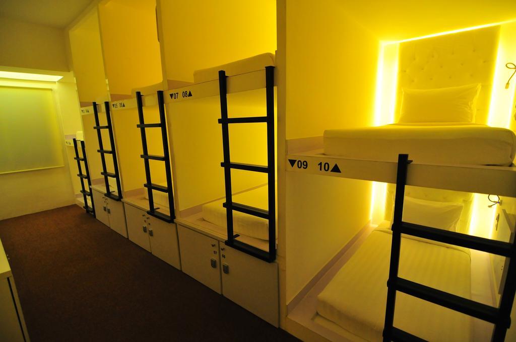Capsule Hostel Old Batavia Джакарта Номер фото