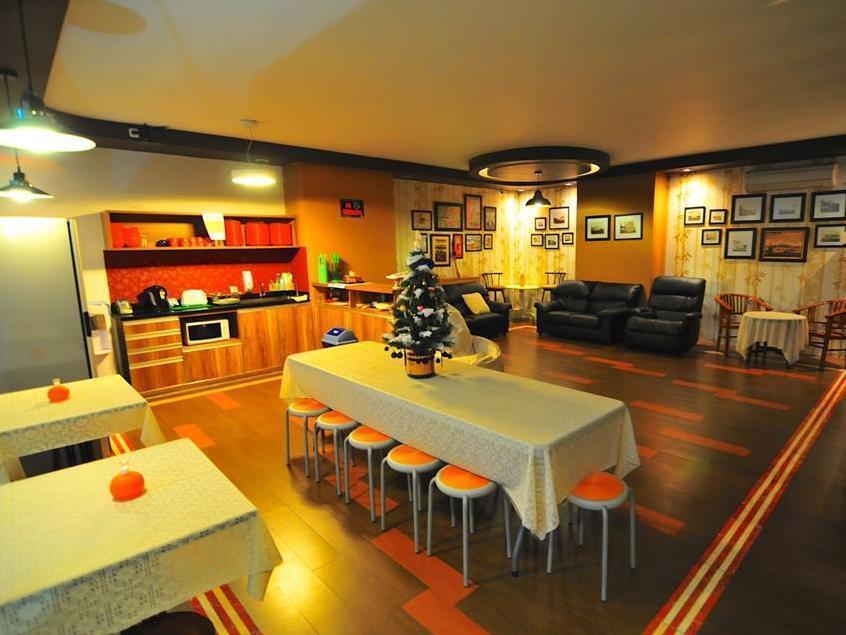 Capsule Hostel Old Batavia Джакарта Екстер'єр фото